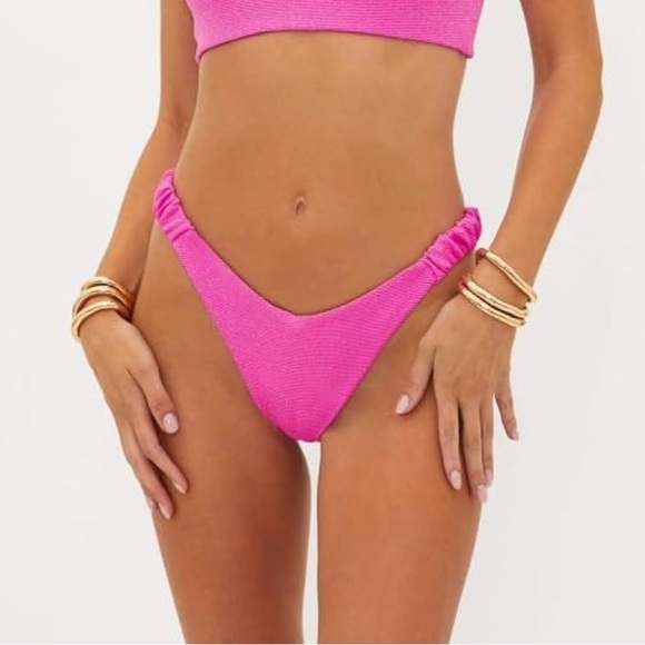 Beach Riot Phoebe Bottom Sunshine Haze Scrunch in Petal - Picture 1 of 6